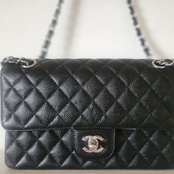 Coco Chanel Classic Double Flap - Picture 2 of 6
